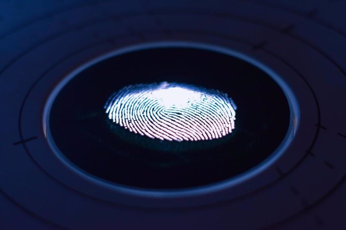 Huella dactilar en círculo de escáner biométrico