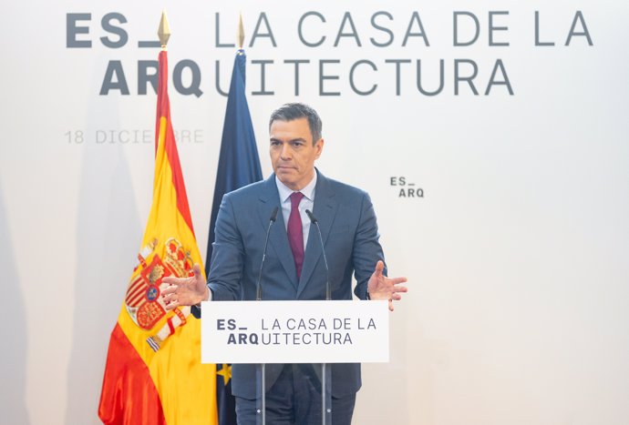 El presidente del Gobierno, Pedro Sánchez, interviene durante la inauguración de la Casa de la Arquitectura, en La Arquería de Nuevos Ministerios