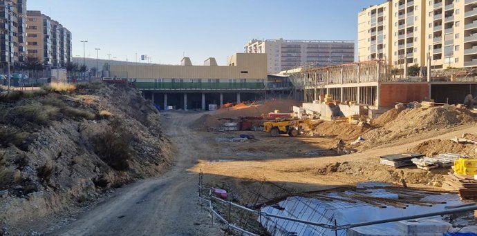 Estado actual de las obras en el Centro Público Integrado Ana María Navales, en Zaragoza
