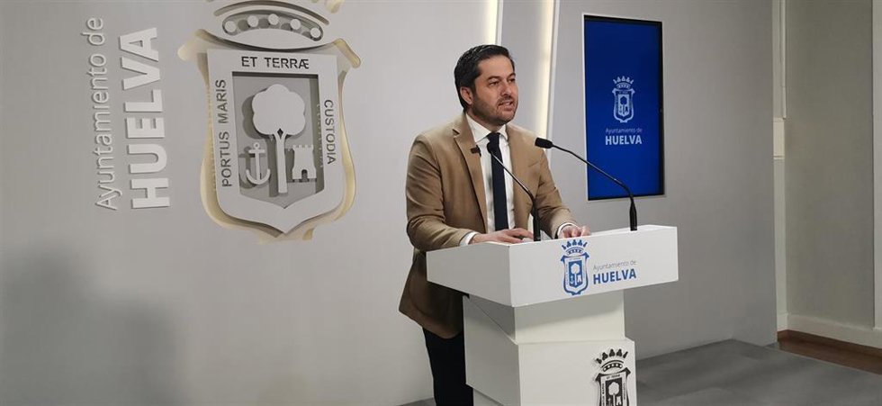 El portavoz del PSOE en el Consistorio, Francisco Baluffo.