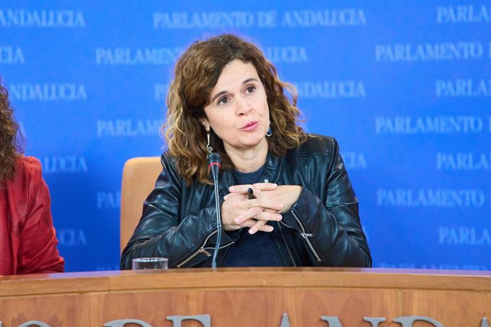 Archivo - La portavoz adjunta del Grupo Por Andalucía, Esperanza Gómez, en una imagen de archivo. 