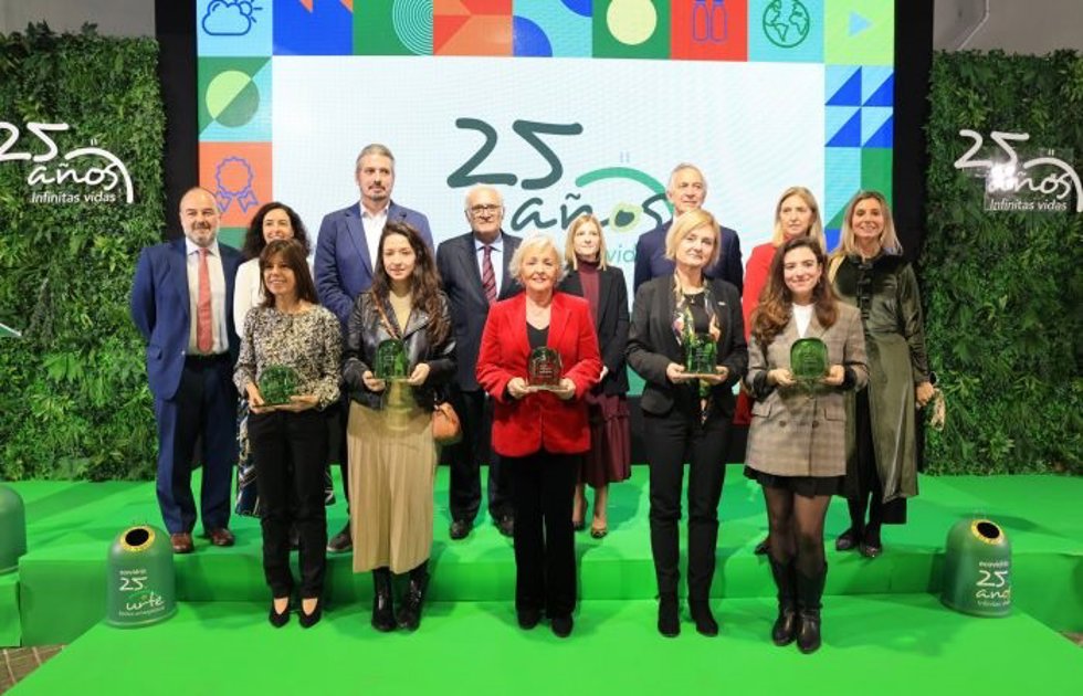 La revista 'Nature', el Ayuntamiento de Málaga y las influencers Climabar, Premios Ecovidrio 2023.