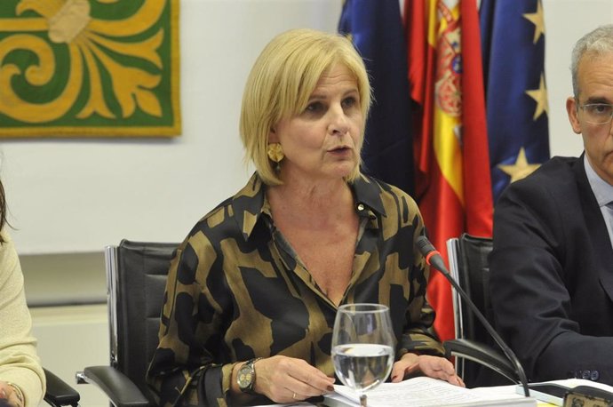 La presidenta de la Federación Española de Municipios y Provincias, María José García-Pelayo durante la reunión de la Junta de Gobierno, a 28 de noviembre de 2023 en Madrid (España).