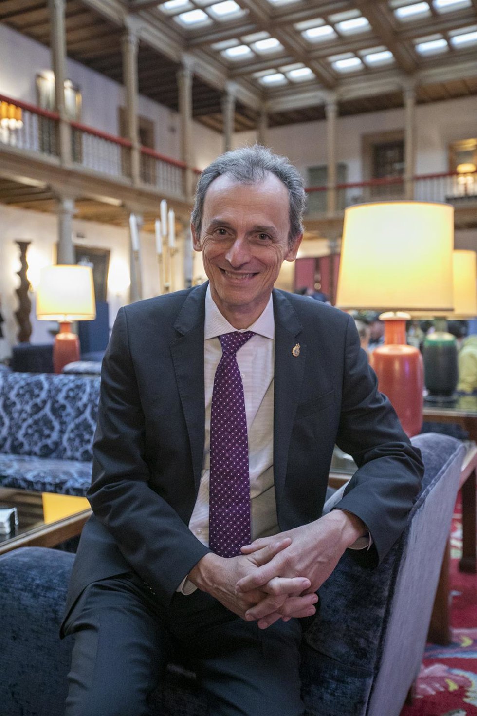 Archivo - El exministro de Ciencia e Innovación, astronauta, y nuevo presidente de Hispasat, Pedro Duque, durante la recepción de invitados a la entrega de los Premios Princesa de Asturias 2023, a 20 de octubre de 2023, en Oviedo, Asturias (España).