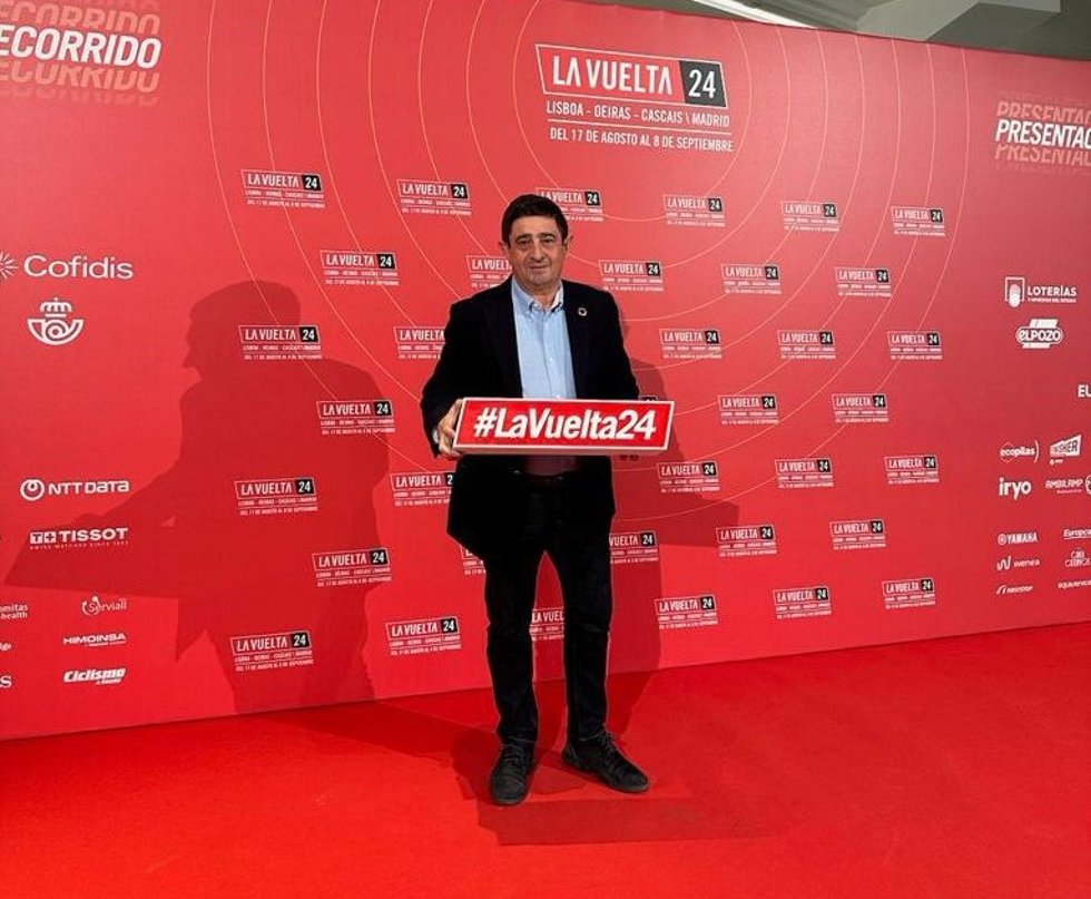 El presidente de la Diputación de Jaén, Francisco Reyes, en la presentación de la Vuelta Ciclista a España 2024