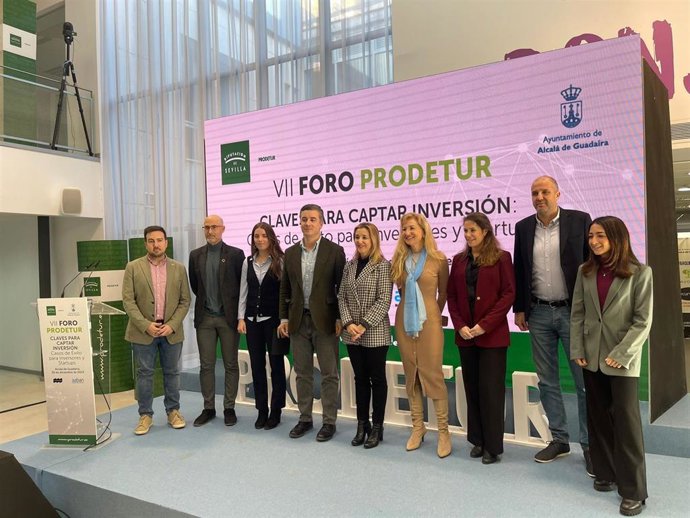 Inauguración del VII Foro Claves para captar inversiones: casos de éxito para inversores y startups, organizado por la Diputación de Sevilla, el Ayuntamiento de Alcalá y la Asociación AABAN.