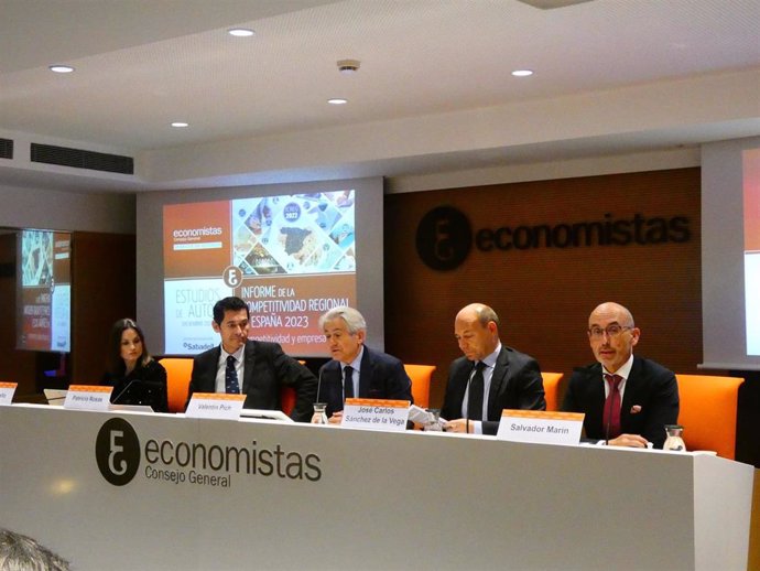 Presentación del Informe de la Competitividad Regional en España 2023 elaborado por el Consejo General de Economistas.