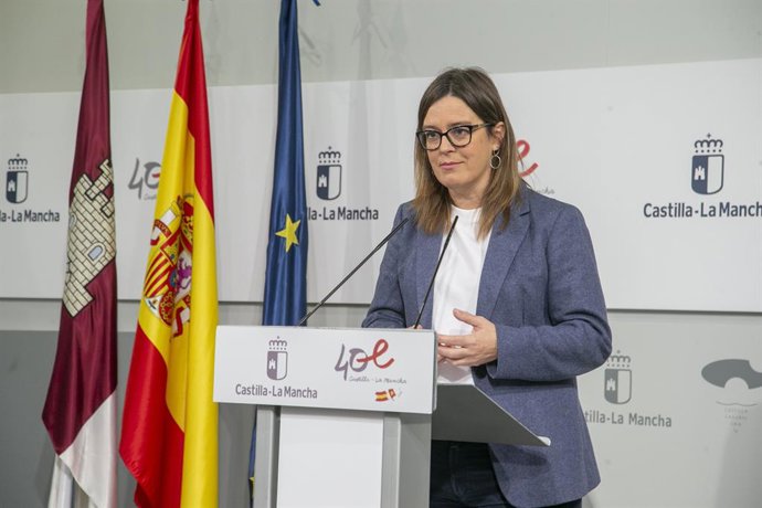 La consejera Portavoz del Gobierno regional, Esther Padilla, ha comparecido en rueda de prensa, en el Palacio de Fuensalida, para informar sobre los acuerdos aprobados en el Consejo de Gobierno