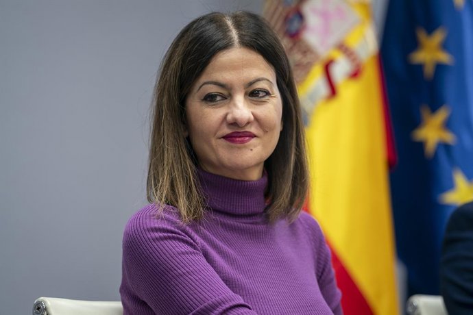 La ministra de Juventud e Infancia, Sira Rego, participa en coloquio sobre menores, en la sede del ministerio, a 18 de diciembre de 2023, en Madrid (España). Durante el encuentro, han abordado el impacto de las pantallas de los dispositivos electrónicos