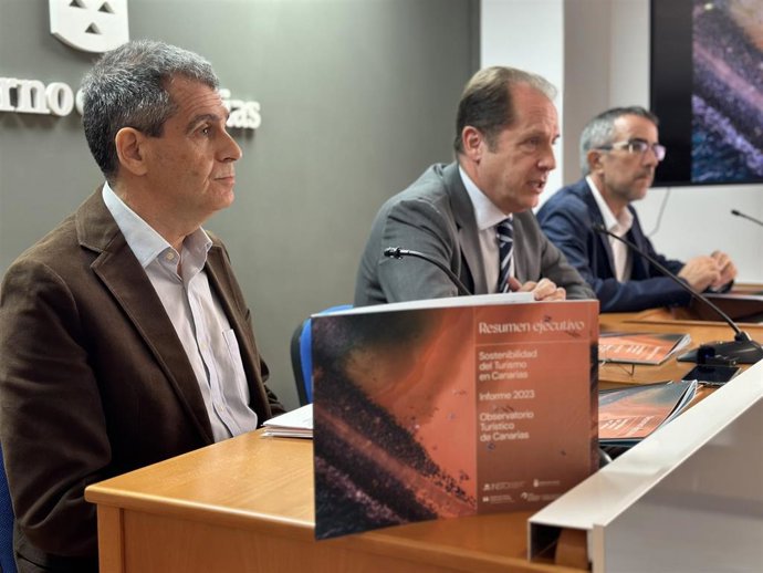 El Gobierno de Canarias presenta los datos del informe de 2023 del Observatorio de Turismo Sostenible