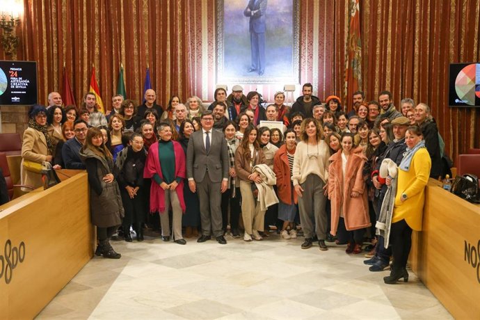 Entrega de premios en el Salón Colón del Ayuntamiento de Sevilla de los premios de la 24 Feria de Artesanía Creativa.