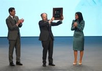 El alcalde de Sevilla "llora" la muerte de Antonio Burgos, "cronista de la ciudad y defensor de la autonomía andaluza"