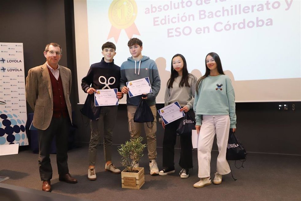 Un proyecto para mejorar la gestión de residuos urbanos, ganador del concurso 'Ideas Loyola. Edición ESO y Bachillerato'