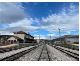 Adif invierte más de 19 millones de euros en modernizar el último tramo de la línea Bilbao-León.