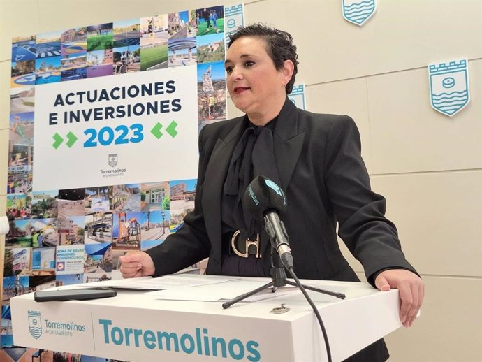 La alcaldesa de Torremolinos destaca las más de 40 obras y equipamientos desarrollados en 2023 en el municipio