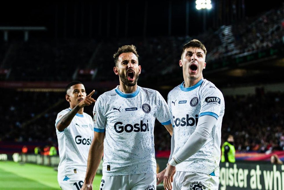 Jugadores del Girona celebrando un gol.