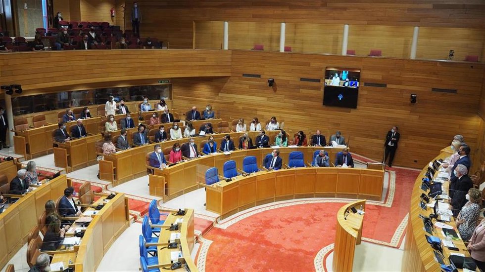 Archivo - Imagen del hemiciclo del Parlamento de Galicia.