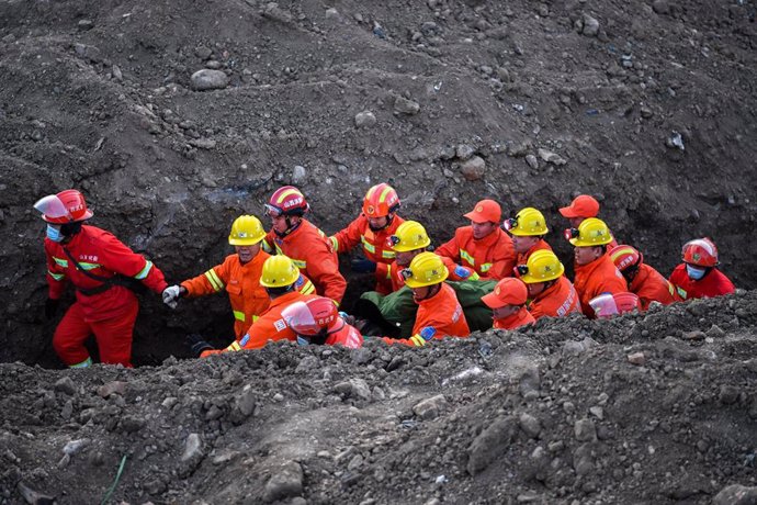 Archivo - Operaciones de rescate en una mina de carbón inundada en la provincia de Shanxi, China (archivo) 