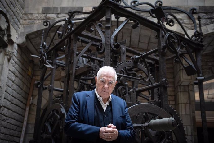 El líder de ERC en el Ayuntamiento de Barcelona, Ernest Maragall, posa durante una entrevista de Europa Press.