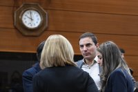 PSOE-M prepara ya sus recursos al TC y el TSJM contra la Ley de Simplificación que el PP de Ayuso aprobará mañana