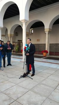 Moreno valora que Andalucía ya tenga su Presupuesto de 2024 aprobado "con la que está cayendo" en España