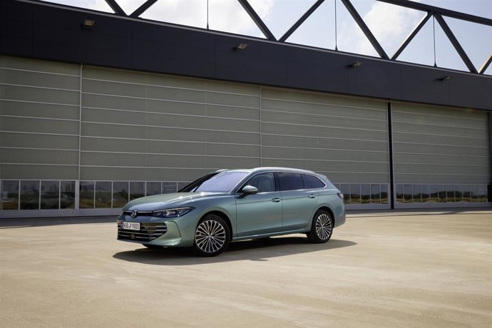 El nuevo Volkswagen Passat en el color Mariposit Green Metallic