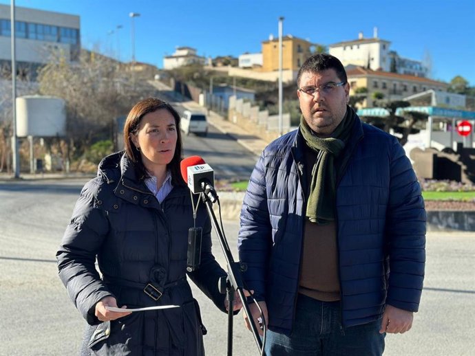 Casanueva interviene en una atención a medios en Priego de Córdoba.