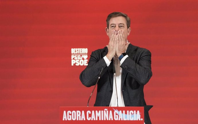 El diputado del PSOE y candidato del PSdeG a la Xunta, Xosé Ramón Gómez Besteiro, durante la clausura de la Convención Política del PSdeG, en la Cidade da Cultura de Galicia, a 17 de diciembre de 2023, en Santiago de Compostela, A Coruña, Galicia (Españ