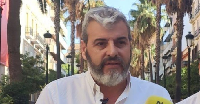 El portavoz del PSOE de Almonte (Huelva), Miguel Espina.