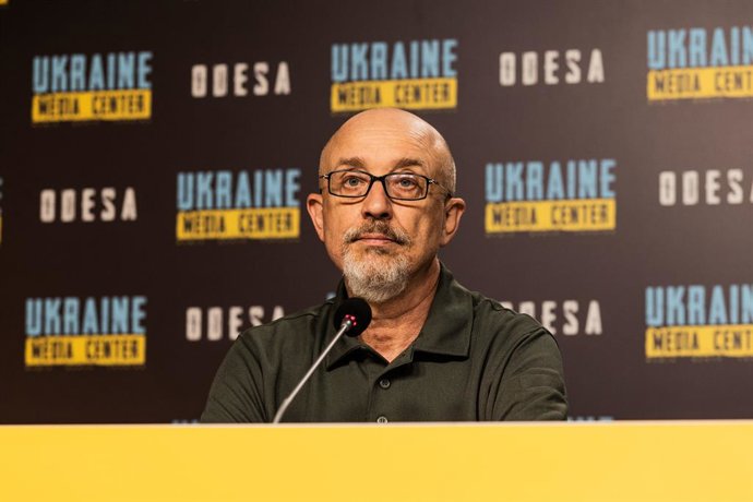 Archivo - August 21, 2023, Odesa, Ukraine: Ukraine Minister of Defense, Oleksii Reznikov, and Bulgarian Minister of Defense, Todor Tagarev, meet in Odesa, Ukraine over rising tensions in the Black Sea and continuing support against Russian aggression.
