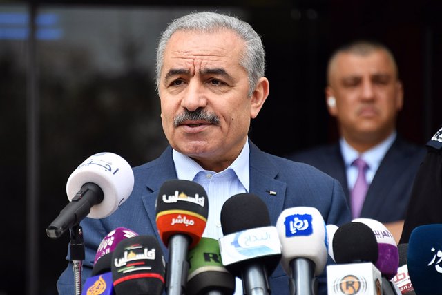 Archivo - El primer ministro palestino, Mohamad Shtayé