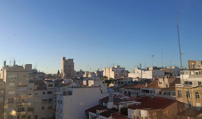 La Comunitat Valenciana tendrá este viernes cielo poco nuboso