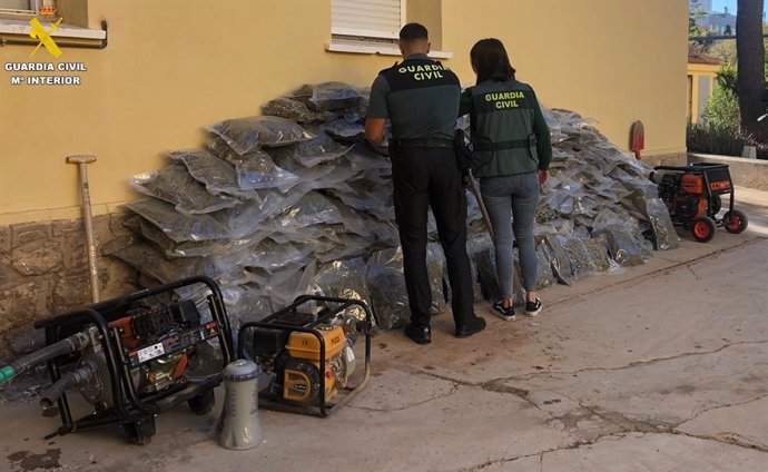 La Guardia Civil desarticula un grupo criminal dedicado al cultivo de marihuana