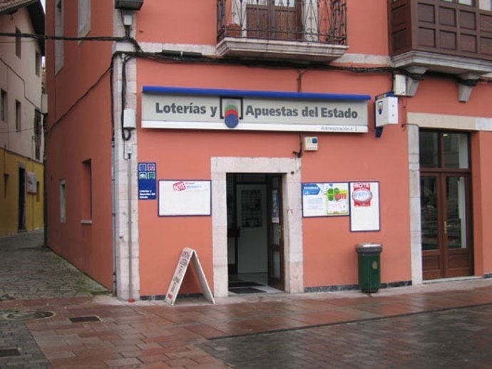Administración de Loterías número 2 de Llanes.