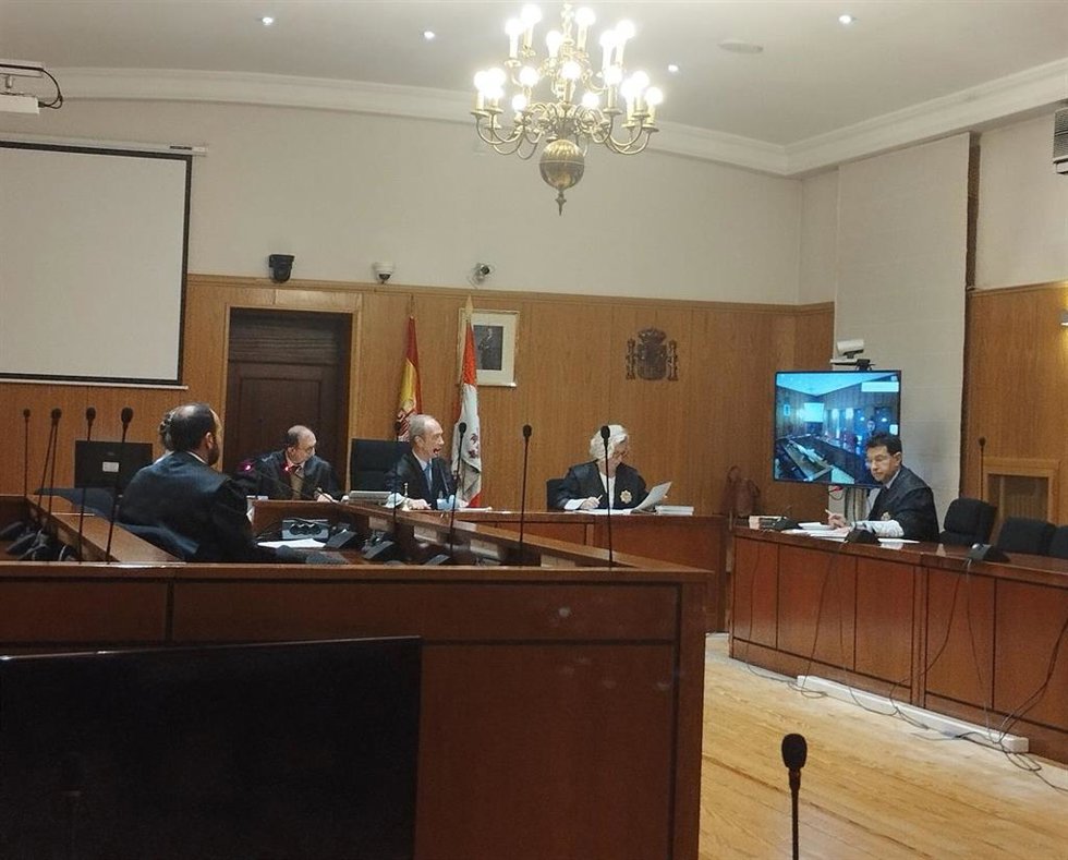 Vista de conformidad en la que el ya condenado ha dado el sí a la pena, por videocoferencia, desde un centro psiquiátrico de la Diputación de Albacete.
