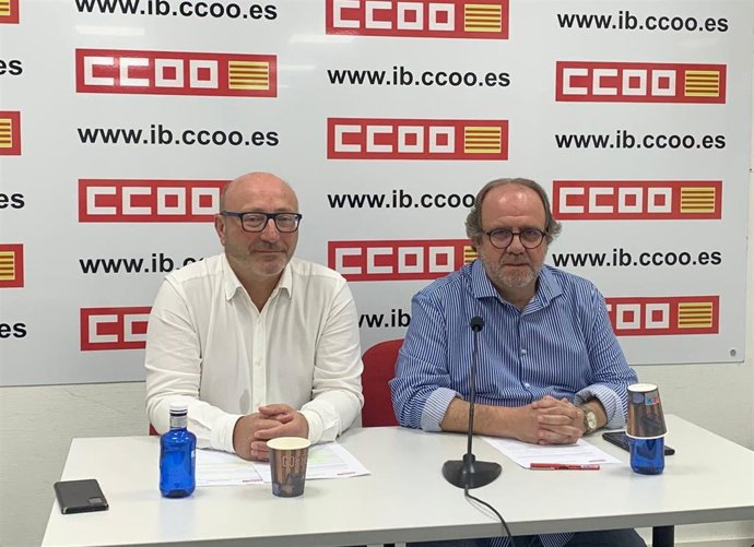 El secretario general de CCOO Baleares, José Luis García, en rueda de prensa