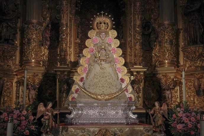 La Virgen del Rocío tras los trabajos de restauración.