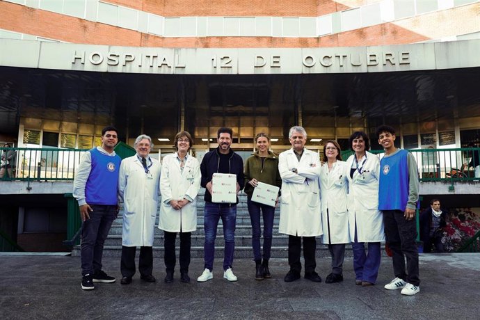 'Un Juguete, Una Ilusión' Y Fundación Atlético De Madrid Entregan Juguetes A 700 Niños De 8 Hospitales De Madrid