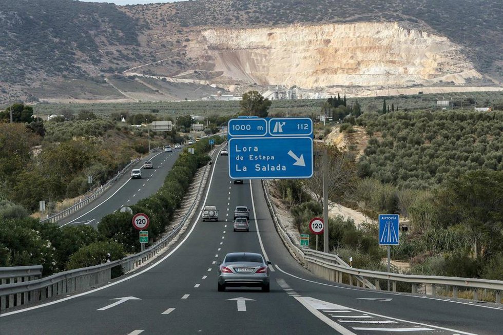 Archivo - Imagen de recurso de la Autovía A-92 a su paso por la provincia de Sevilla.