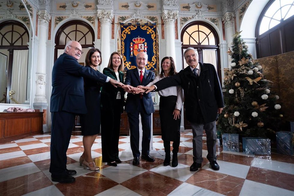 Málaga y Colegios Profesionales acuerdan agilizar expedición de licencias y aprobación de trámites urbanísticos