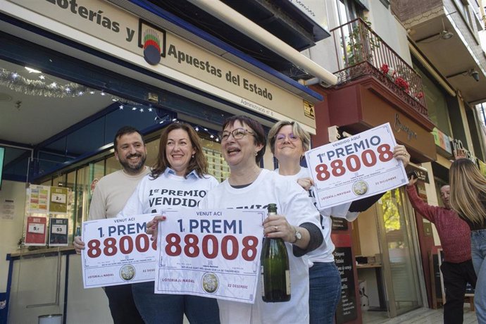 Archivo - La Administración de Lotería númer 6 de Castelló ha vendido un décimo del Gordo