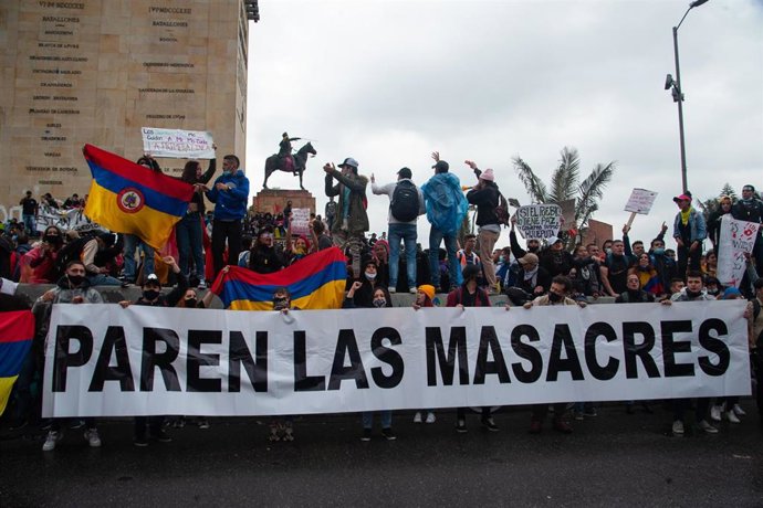Archivo - Imagen de archivo de una manifestación en Colombia contra las masacres.