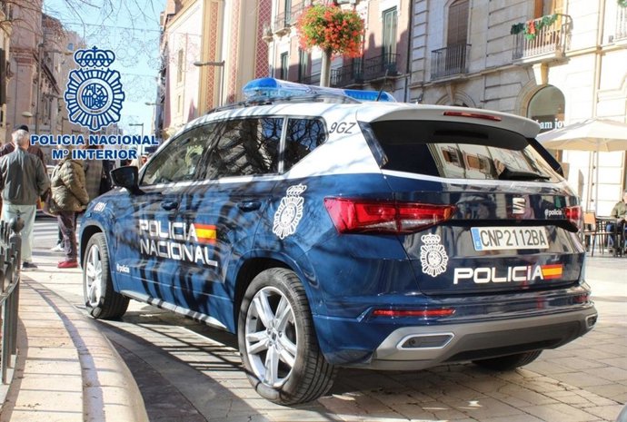 Vehículo de la Policía Nacional.