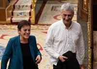 Bildu acuerda con el Gobierno prohibir cortes de suministro para hogares vulnerables en el decreto anticrisis