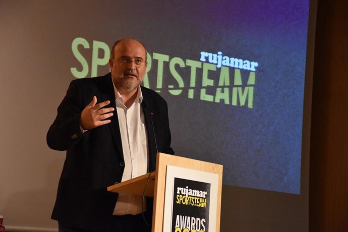 Martínez-Guijarro durante la entrega de premios al deporte de Rujamar.