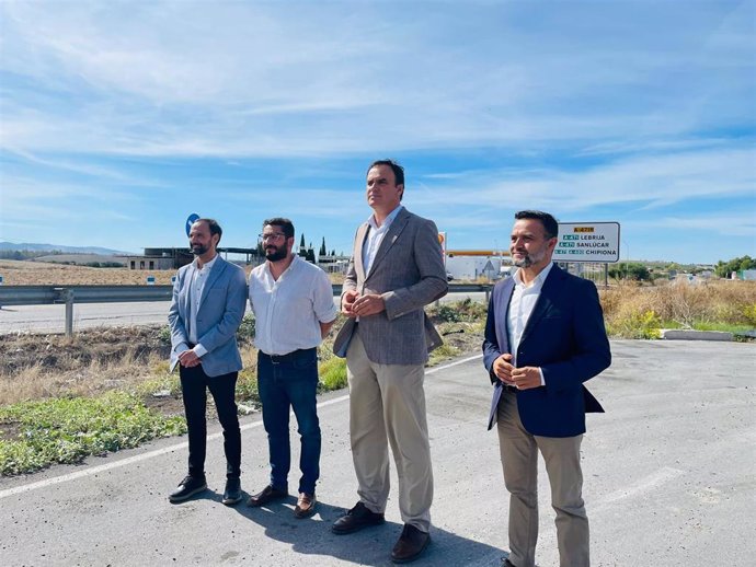 Archivo - Alcaldes del Bajo Guadalquivir en la presentación de una iniciativa conjunta sobre la A-471
