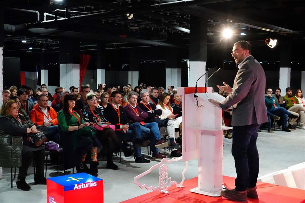 Adrián Barbón interviene ante el Comité Autonómico de la FSA-PSOE
