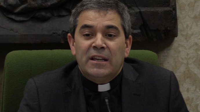 Archivo - El obispo de Tarazona, monseñor Vicente Rebollo.