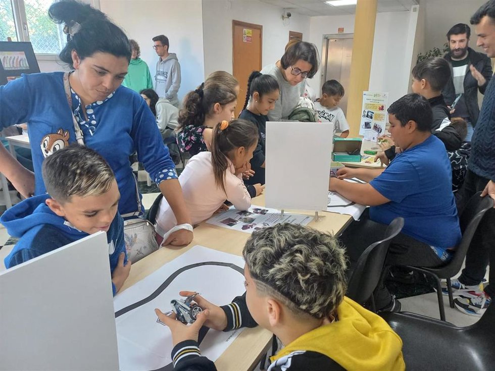 I Feria de Robótica del Polígono Sur