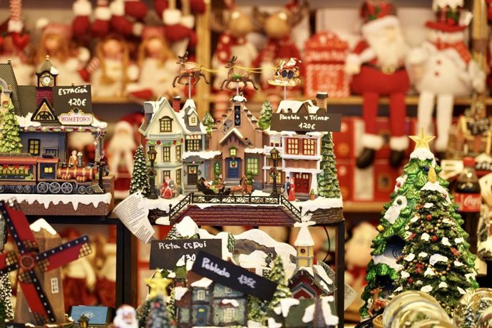 Los mercados navideños de Madrid se presentan como una oportunidad única para conseguir algún detalle especial para regalar a un ser querido